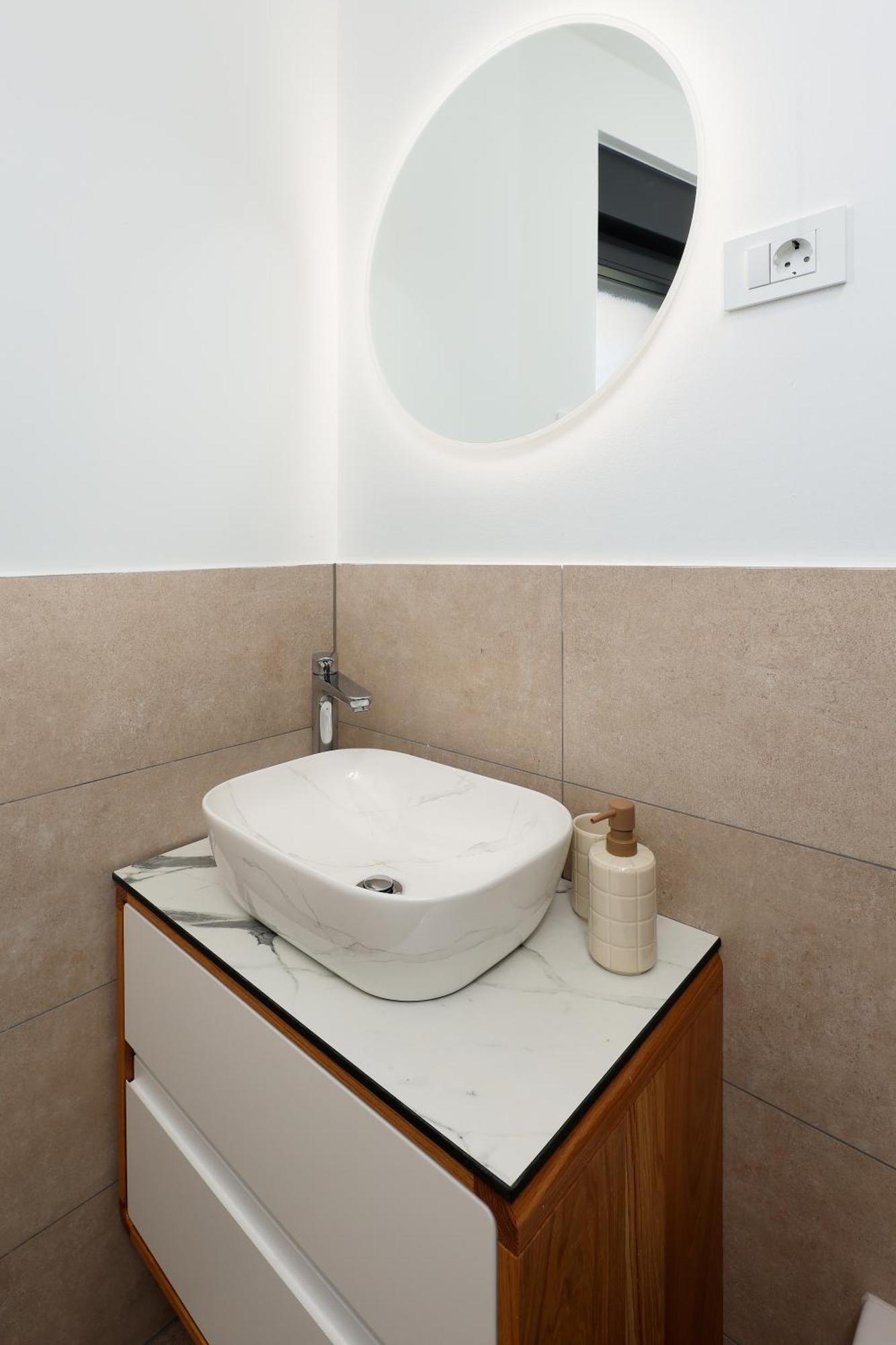 Apartment Anni-Free Parking&Evcharger-24H Self Check-In Opric المظهر الخارجي الصورة