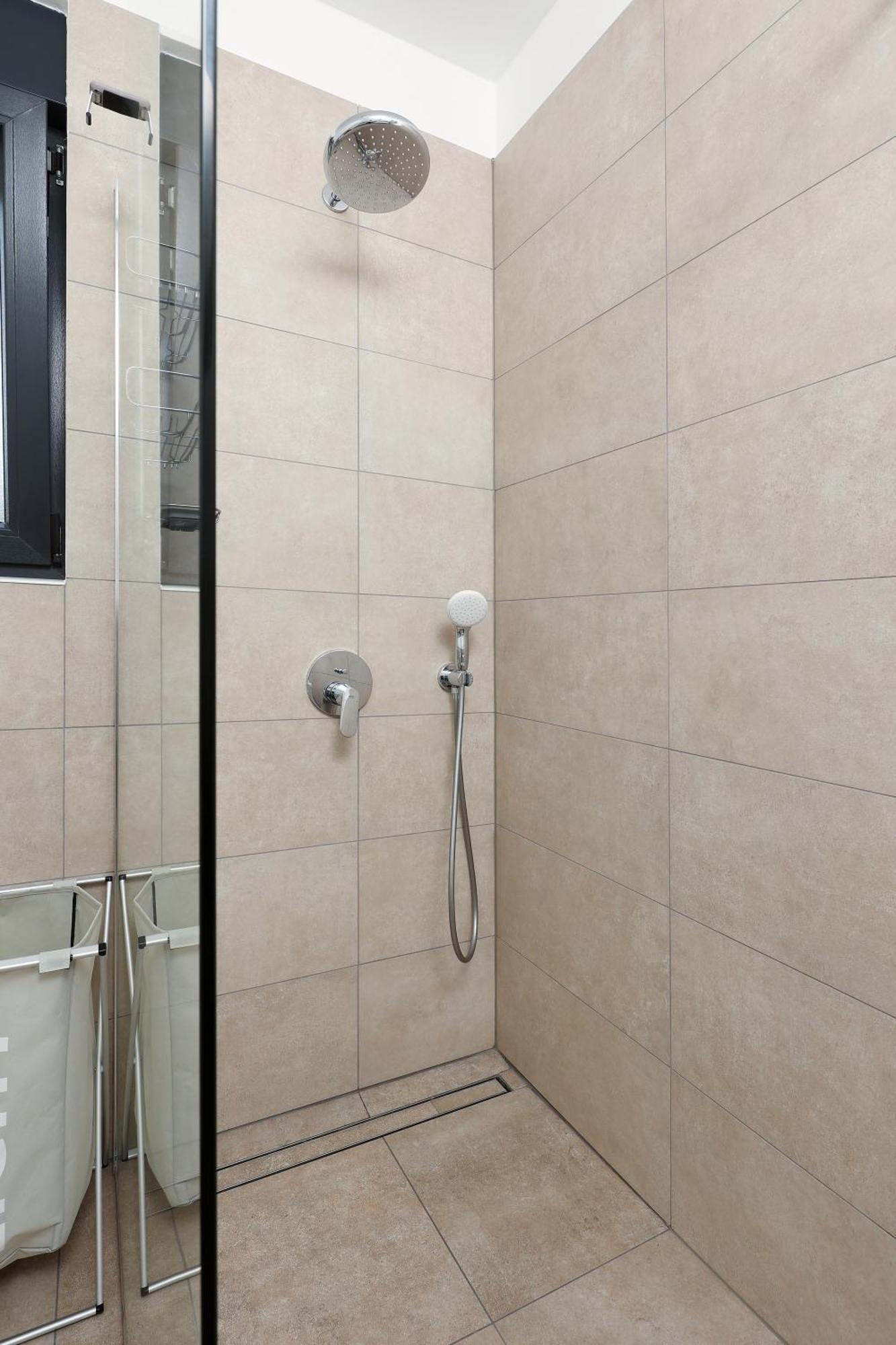 Apartment Anni-Free Parking&Evcharger-24H Self Check-In Opric المظهر الخارجي الصورة
